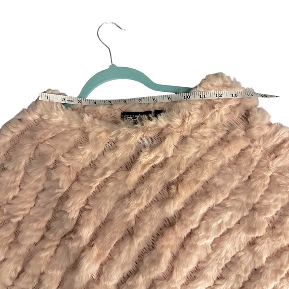 Black Rivet Rabbit Fur Pink Pullover Pancho- soft and luxurious - Picture 2 of 6